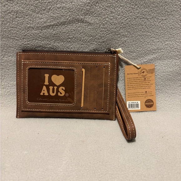 Kangaroo Australia Card Holder Wallet Badge New; some peeling - Picture 3 of 7